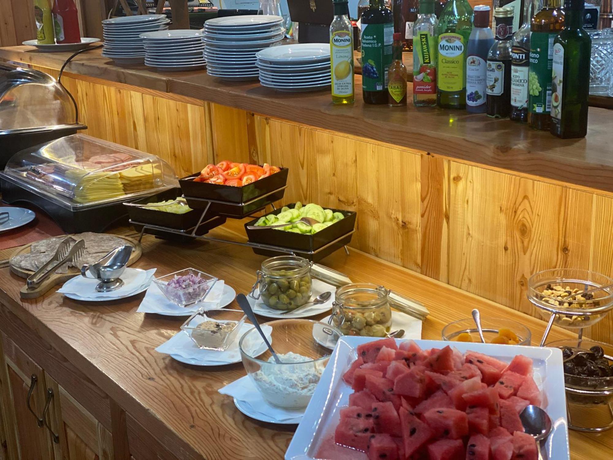 Wellness Penzion Zora Family Tatranska Lomnica Bagian luar foto