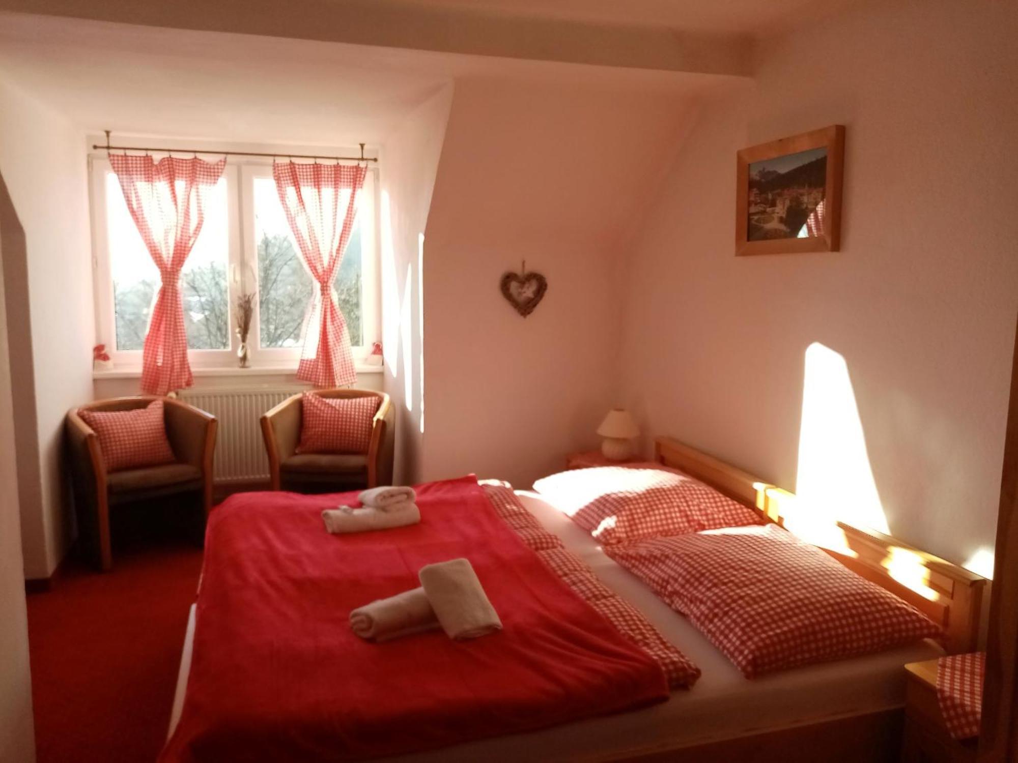 Wellness Penzion Zora Family Tatranska Lomnica Bagian luar foto