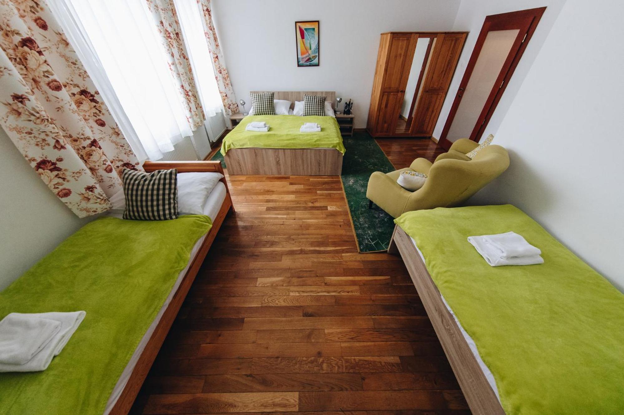 Wellness Penzion Zora Family Tatranska Lomnica Bagian luar foto