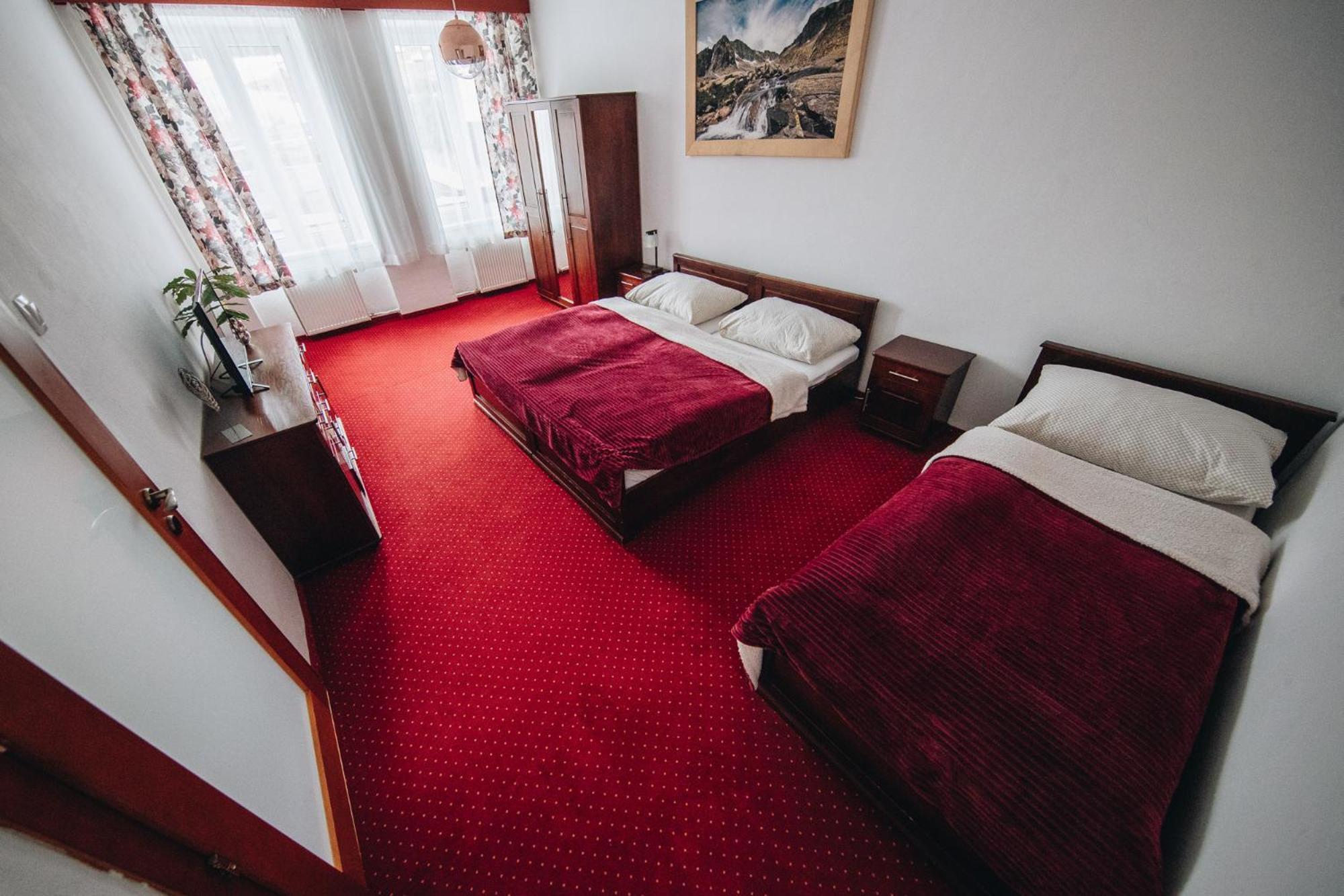 Wellness Penzion Zora Family Tatranska Lomnica Bagian luar foto